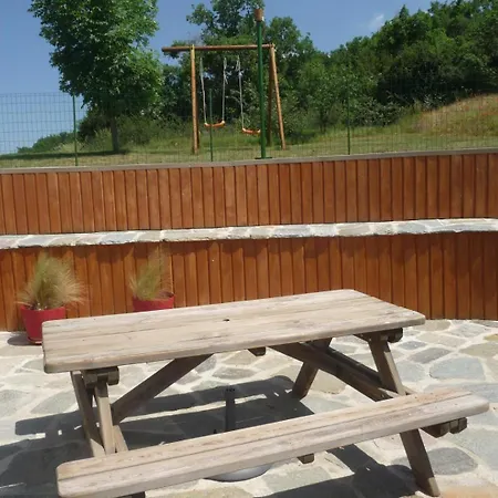 Gite Gite 4/5 Personnes Au Marcayres Semesterbostad Saint-Georges-de-Levejac